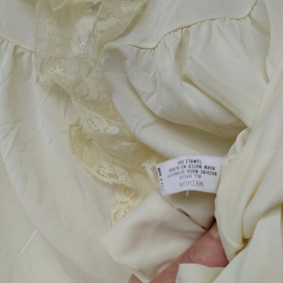 Vintage Yellow Nylon Nightie Retro Summer Nightgown Short Knee Length 43"B Mediu - Picture 8 of 9